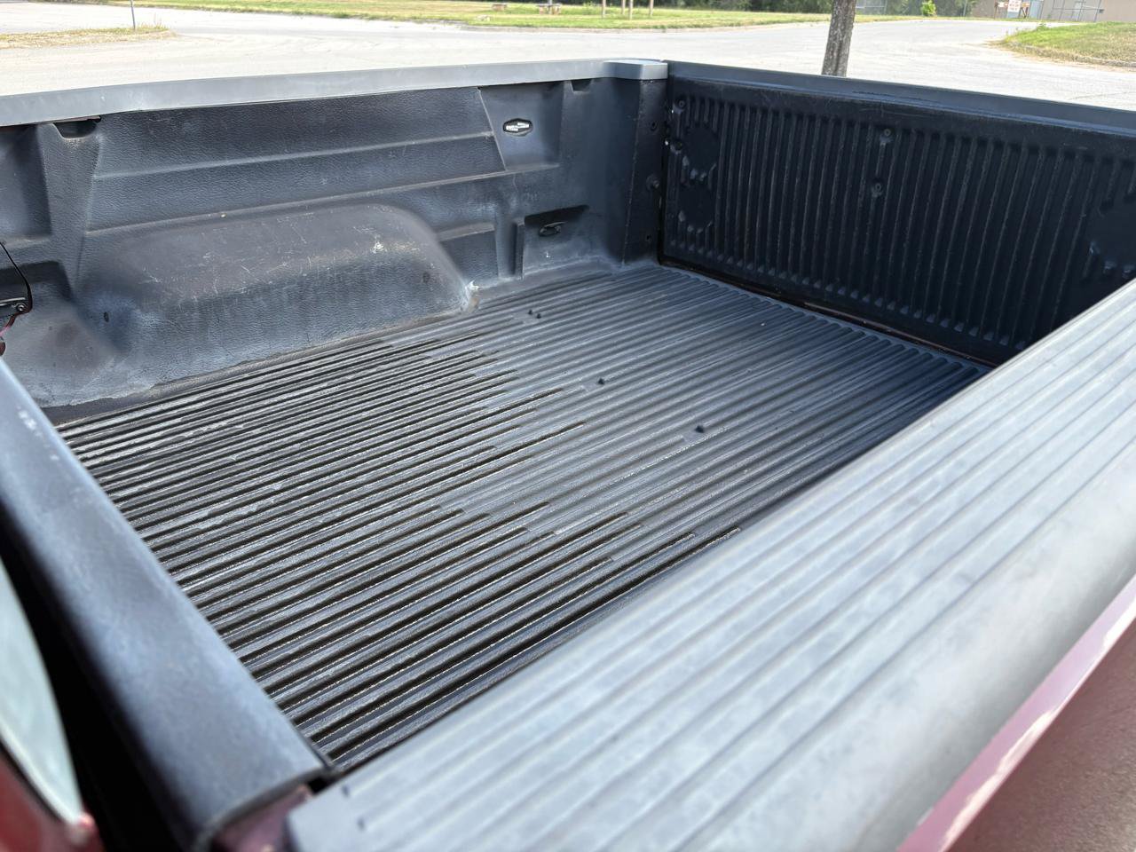 Used 2001 Ford F150 Lariat AWD/4WD image 14
