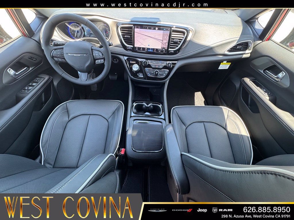 New 2027 Chrysler Pacifica Limited FWD image 27