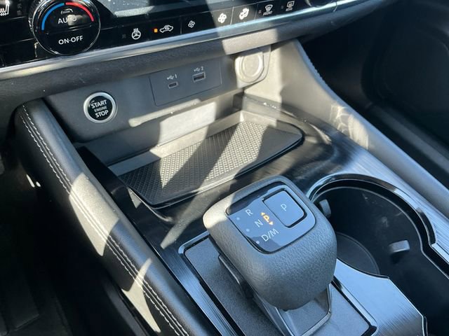 Used 2023 Nissan Rogue SL image 20