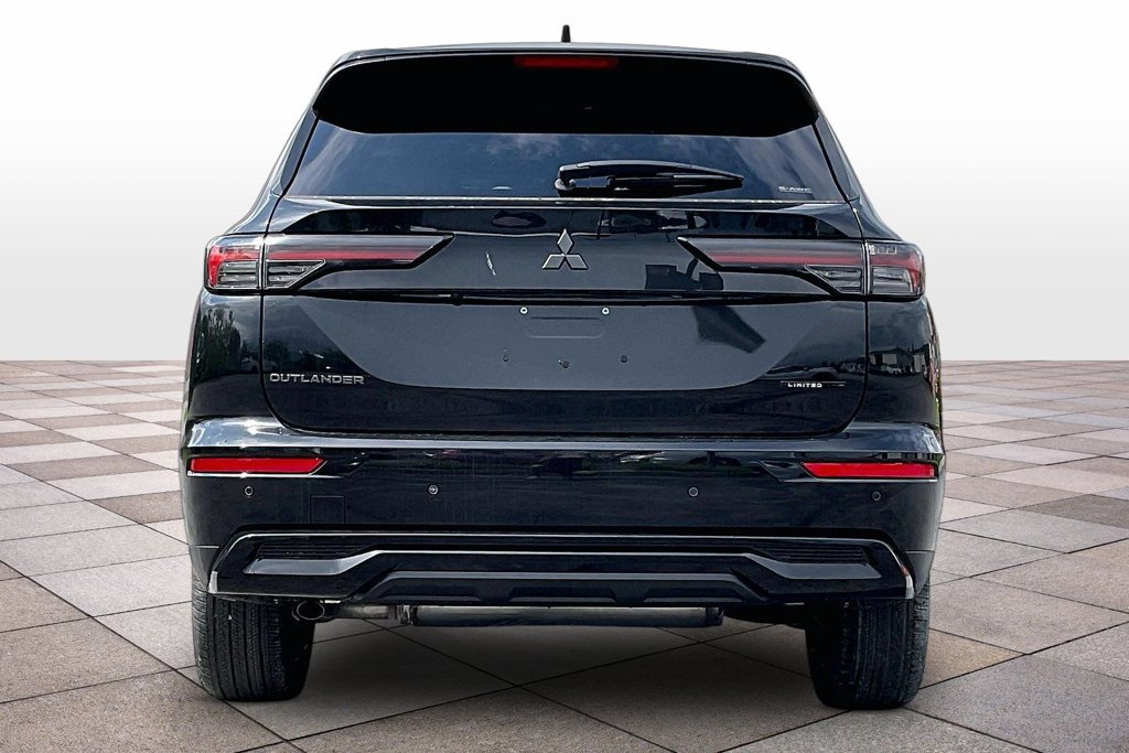 New 2026 Mitsubishi Outlander LE AWD/4WD image 4
