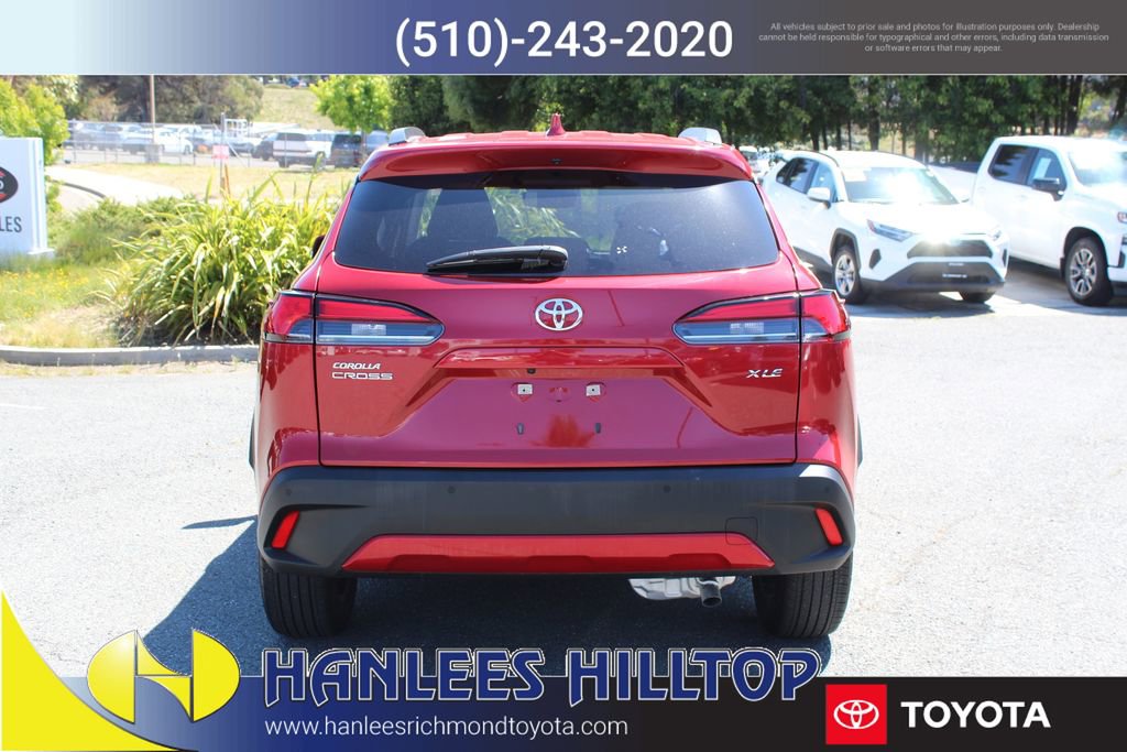 Used 2024 Toyota Corolla Cross XLE w/ Convenience Package FWD image 8