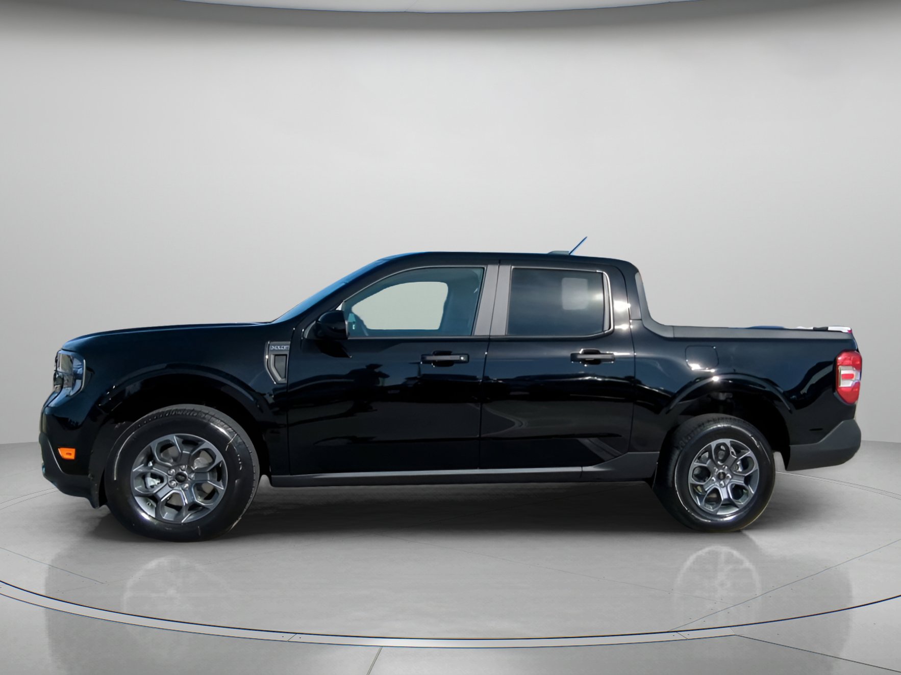 New 2026 Ford Maverick XLT w/ Equipment Group 301A AWD/4WD image 16