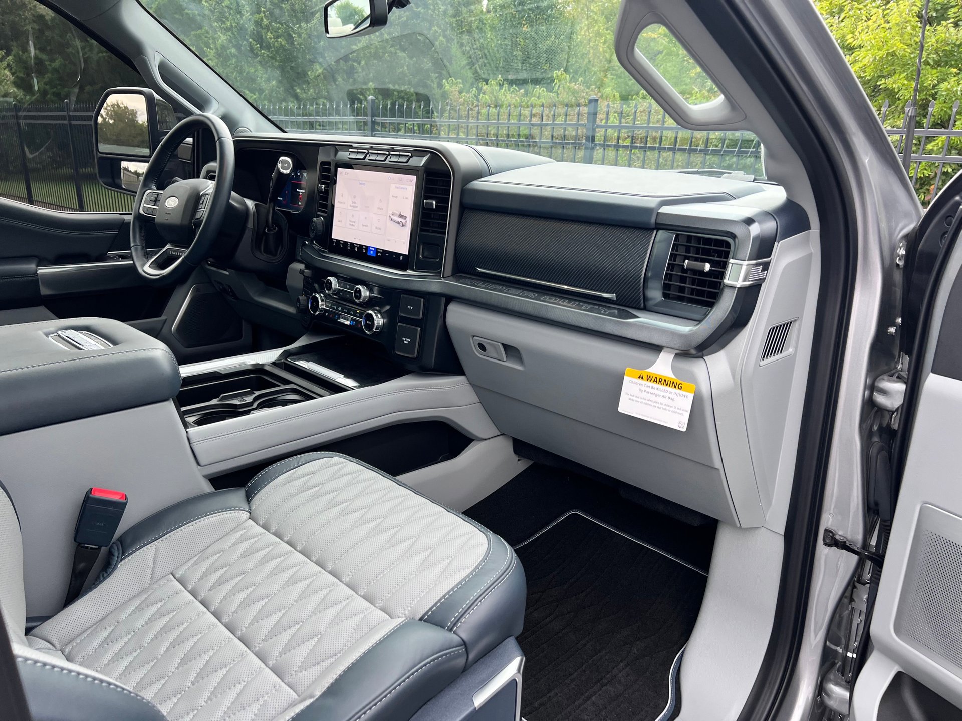 Used 2024 Ford F450 Limited w/ FX4 Off-Road Package image 20