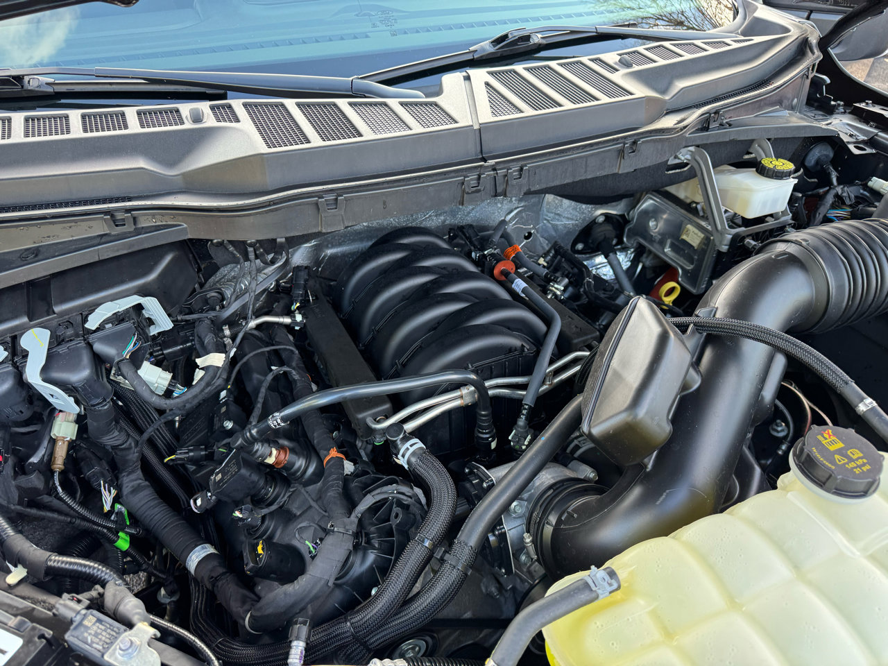 Used 2022 Ford F150 XLT w/ Equipment Group 302A High image 29