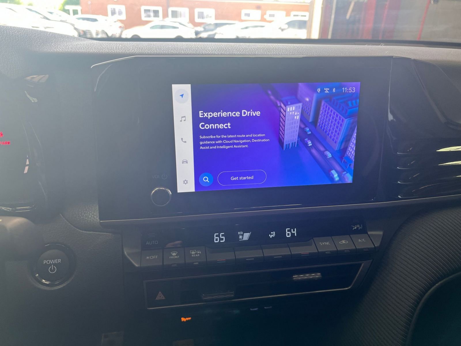 Used 2025 Toyota Camry SE FWD image 17