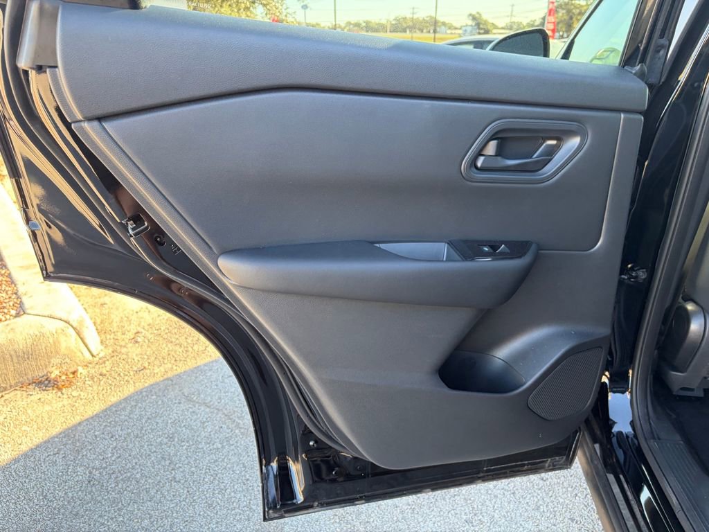 Certified 2025 Nissan Rogue S AWD/4WD image 24
