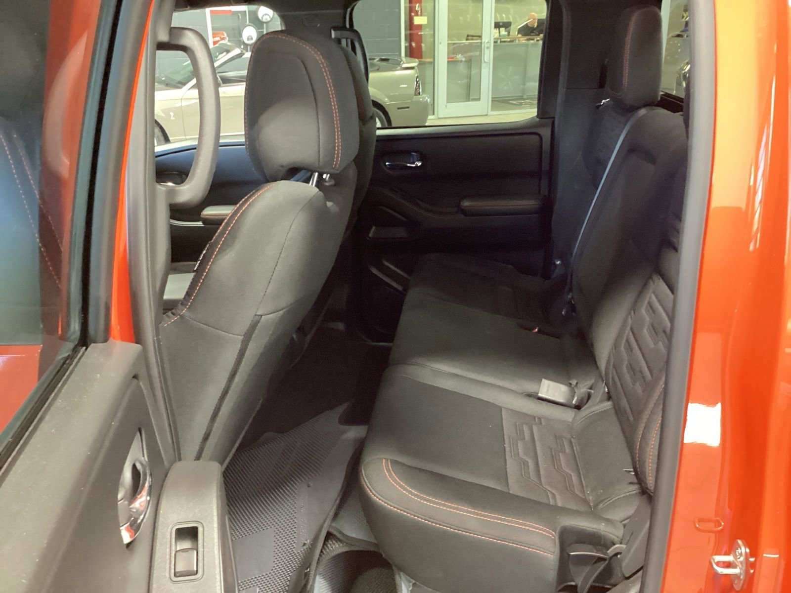 Used 2025 Nissan Frontier PRO-4X AWD/4WD image 19