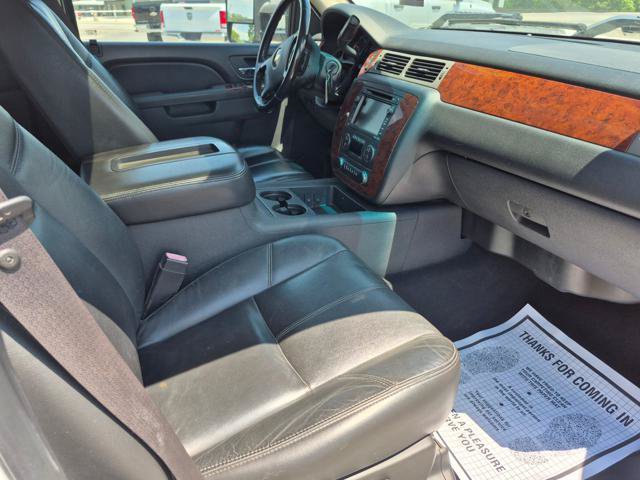 Used 2011 Chevrolet Silverado 3500 LTZ w/ LTZ Plus Package AWD/4WD image 13