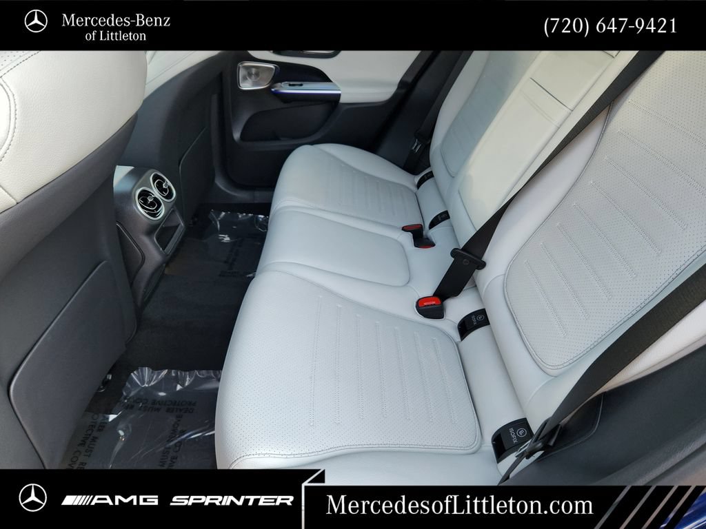 New 2026 Mercedes-Benz GLC 300 4MATIC image 32