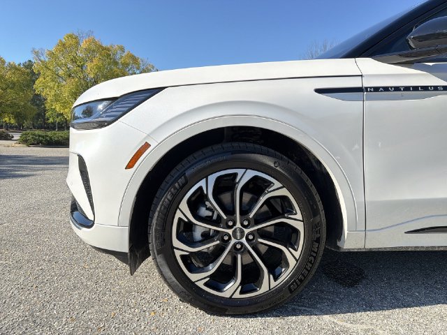 New 2026 Lincoln Nautilus Reserve AWD/4WD image 10