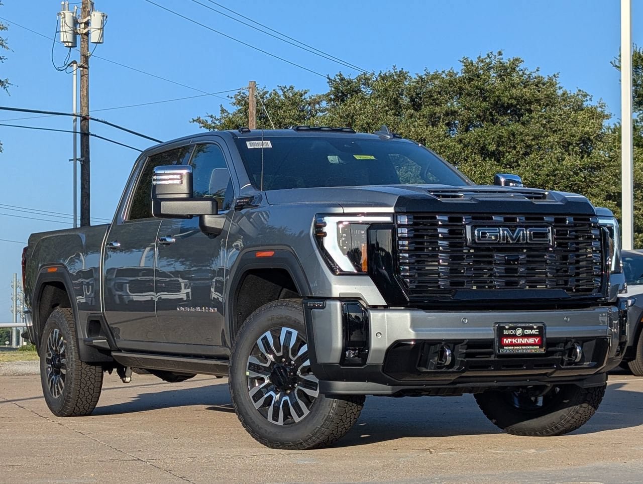 New 2026 GMC Sierra 2500 Denali Ultimate AWD/4WD image 2