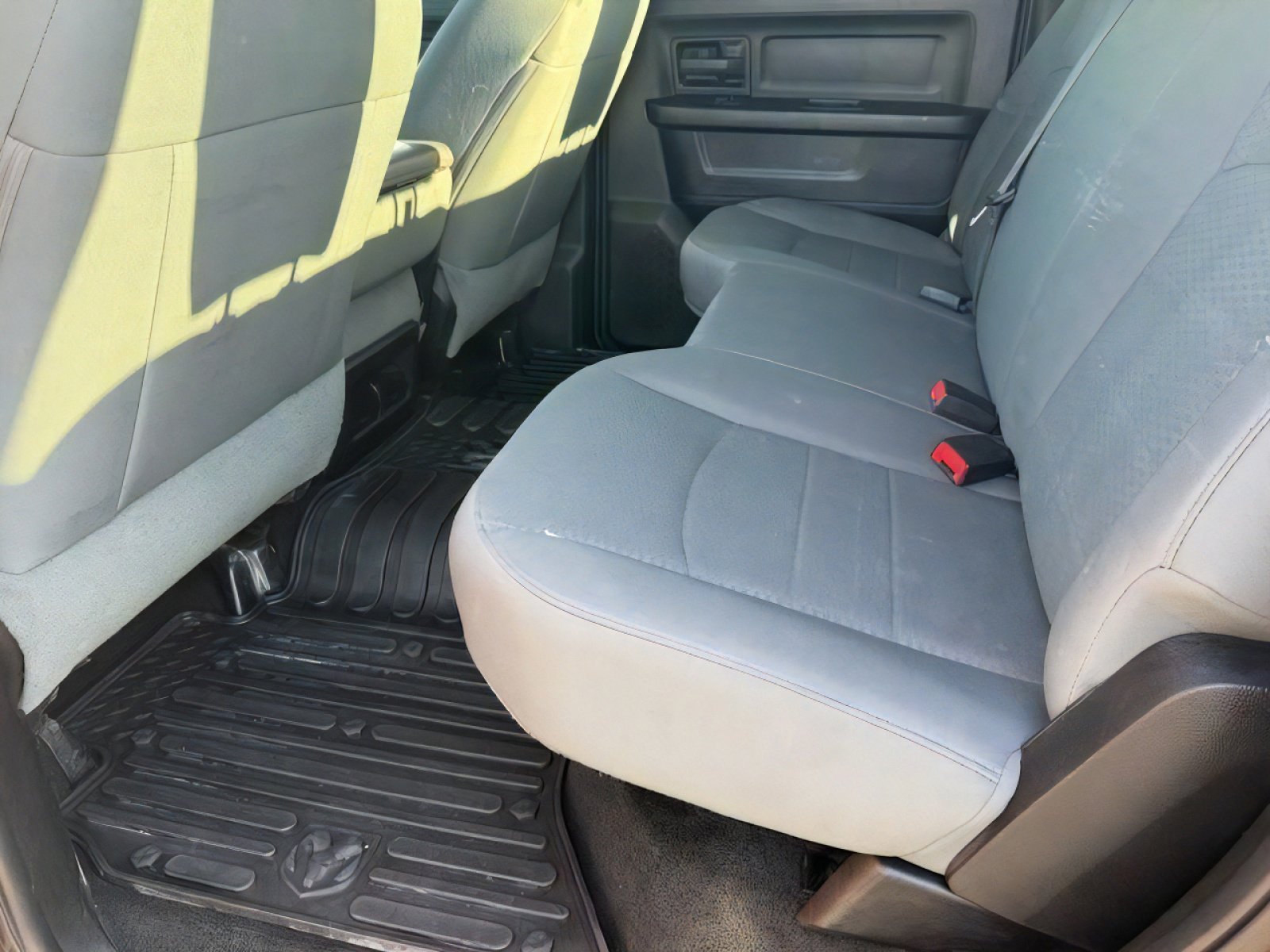 Used 2015 RAM 3500 Tradesman w/ Chrome Appearance Group image 14