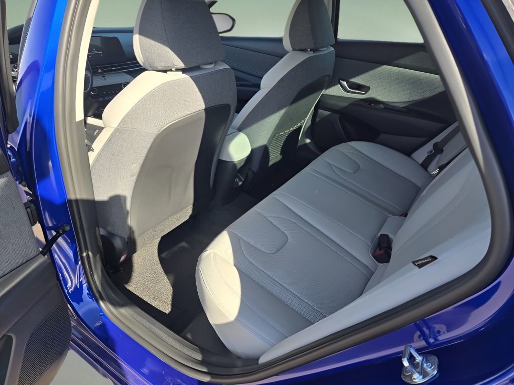 New 2026 Hyundai Elantra Limited FWD image 15