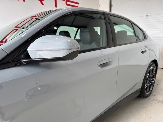 Used 2024 BMW 540i xDrive w/ M Sport Package image 11