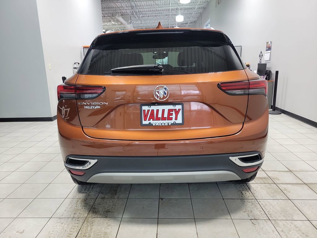 Used 2022 Buick Envision Essence w/ Safety Package image 8