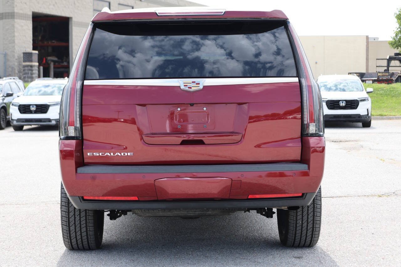 Used 2016 Cadillac Escalade Premium AWD/4WD image 10
