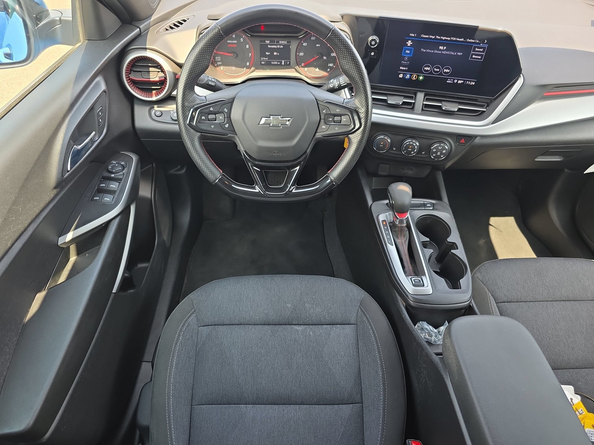 Used 2024 Chevrolet Trax RS FWD image 12