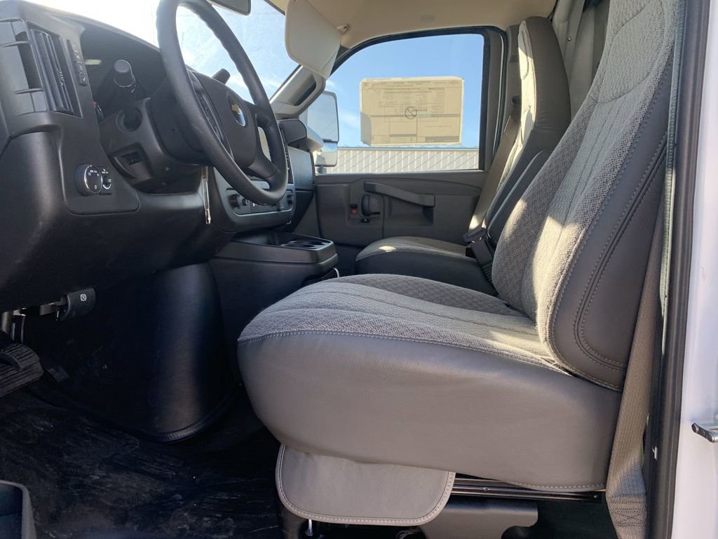 New 2025 Chevrolet Express 3500 w/ Power Convenience Package image 17
