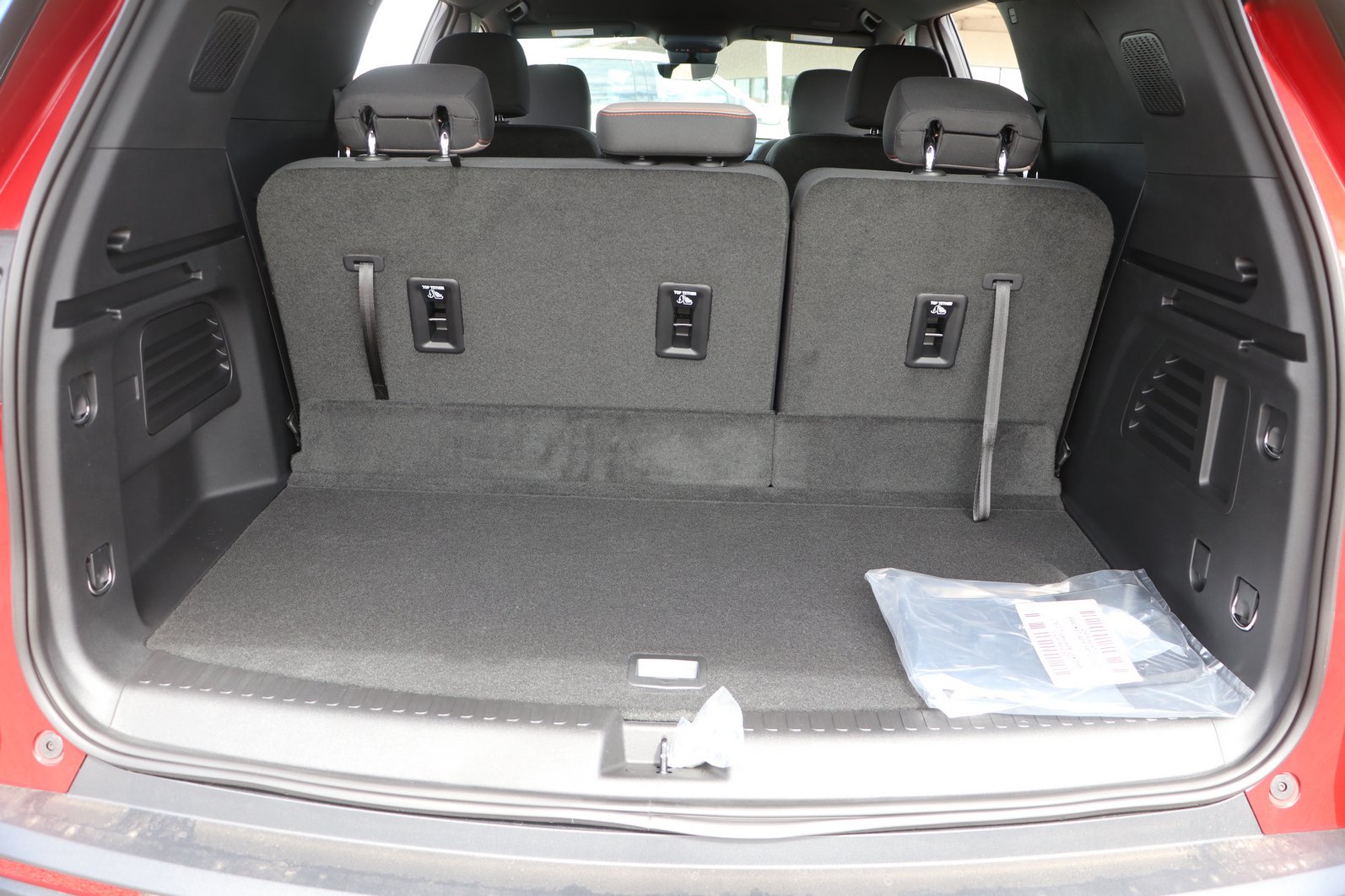 New 2026 Chevrolet Traverse LT w/ Driver Confidence Package FWD image 29