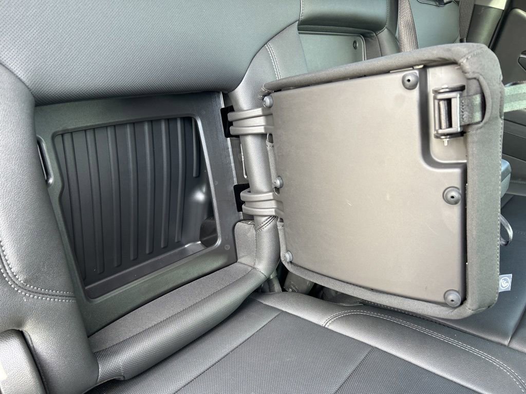 Used 2025 GMC Sierra 1500 SLT image 45