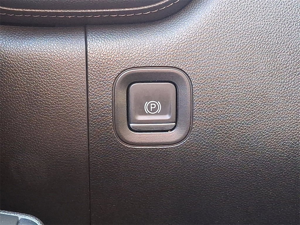 Used 2020 Chevrolet Silverado 2500 LTZ w/ Technology Package image 27