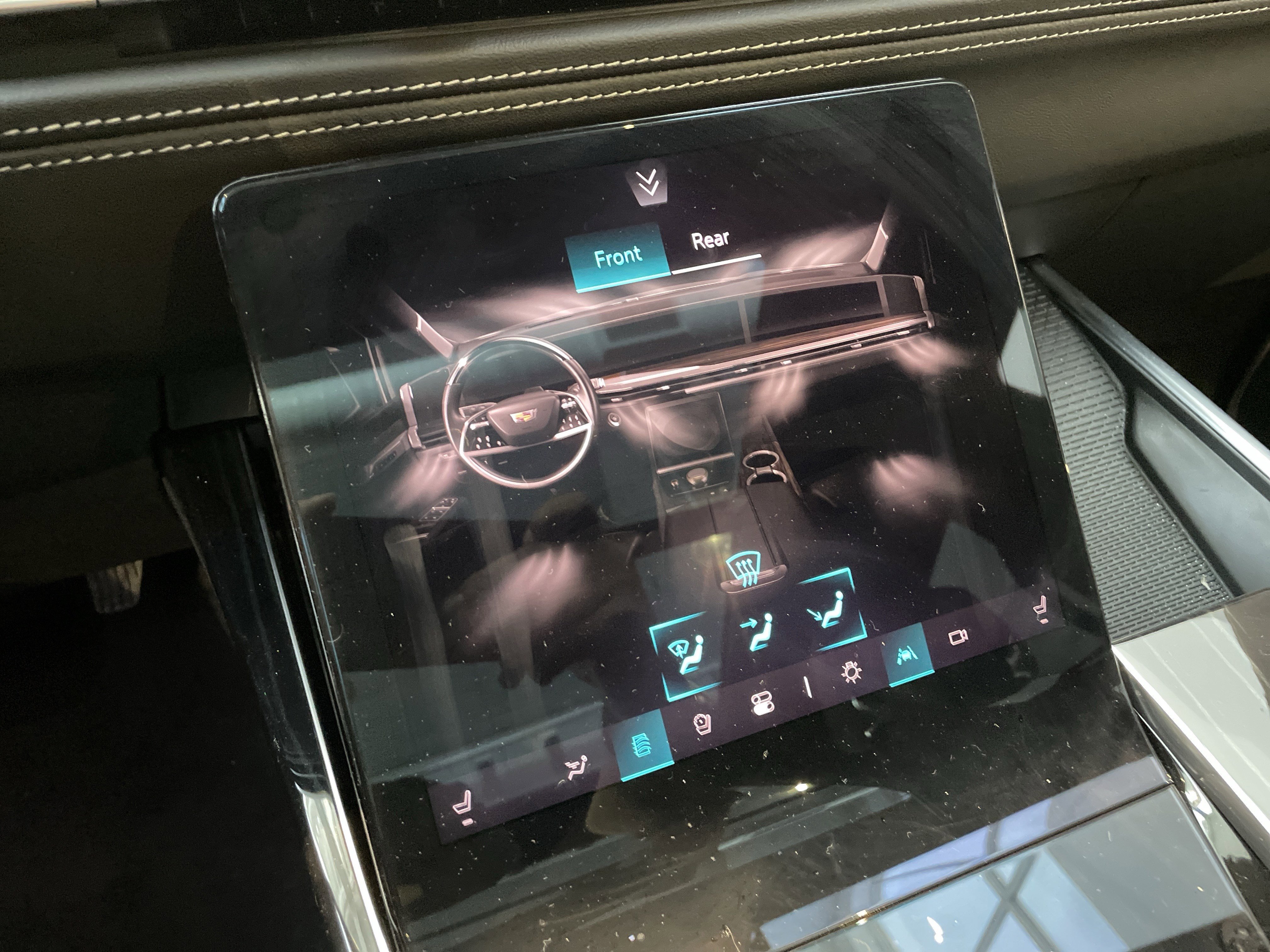 Used 2026 Cadillac Escalade Sport w/ LPO, ONYX Package image 37