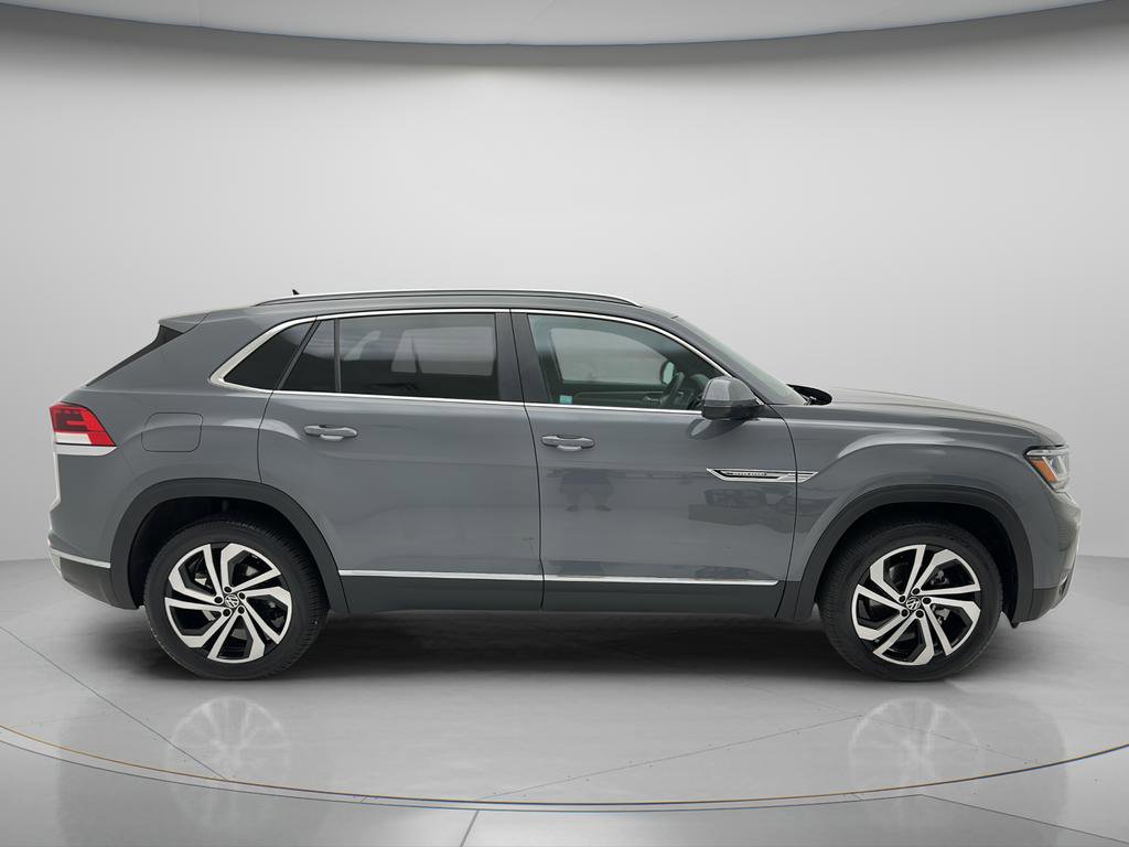 Used 2022 Volkswagen Atlas Cross Sport SEL AWD/4WD image 4