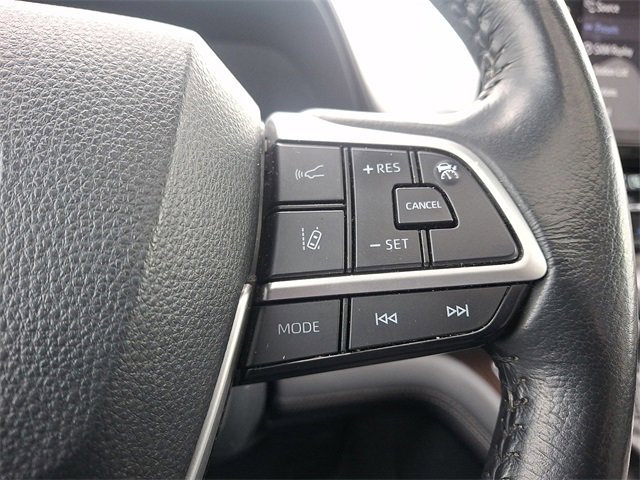 Used 2024 Toyota Sienna XLE image 23