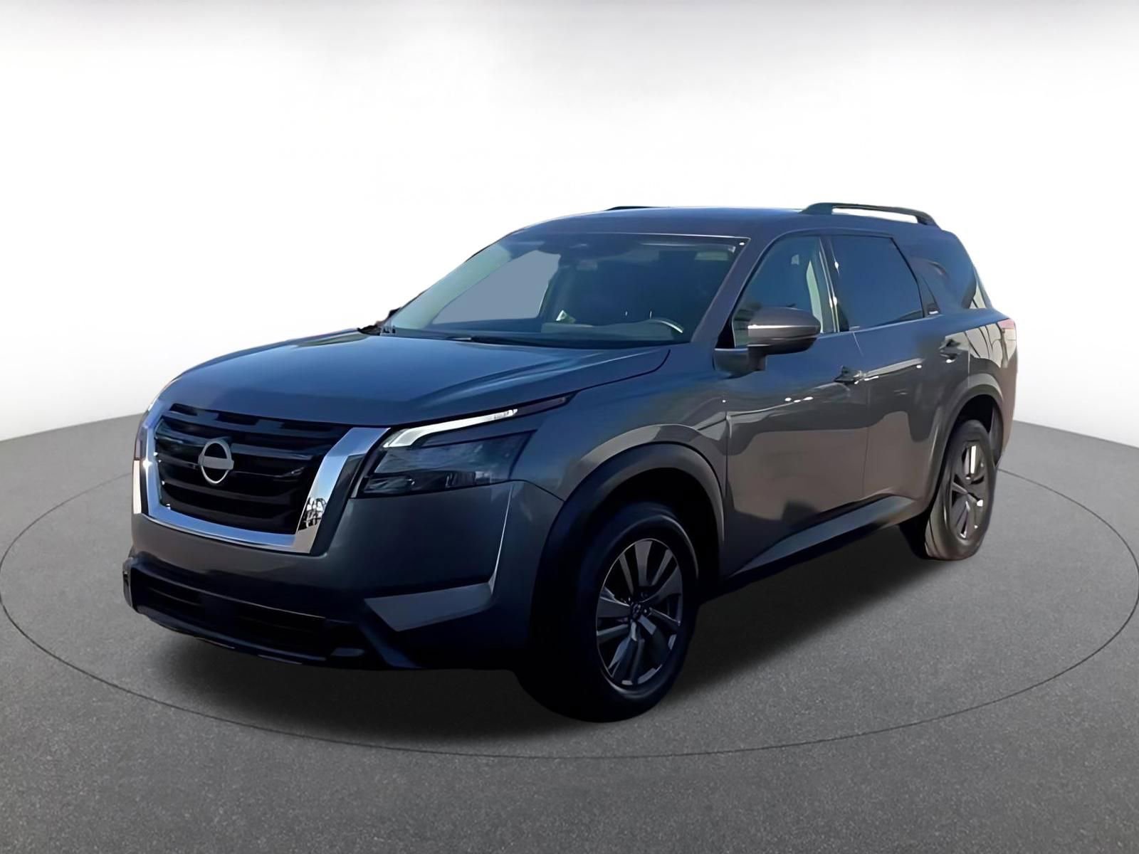 Used 2025 Nissan Pathfinder SV AWD/4WD image 7
