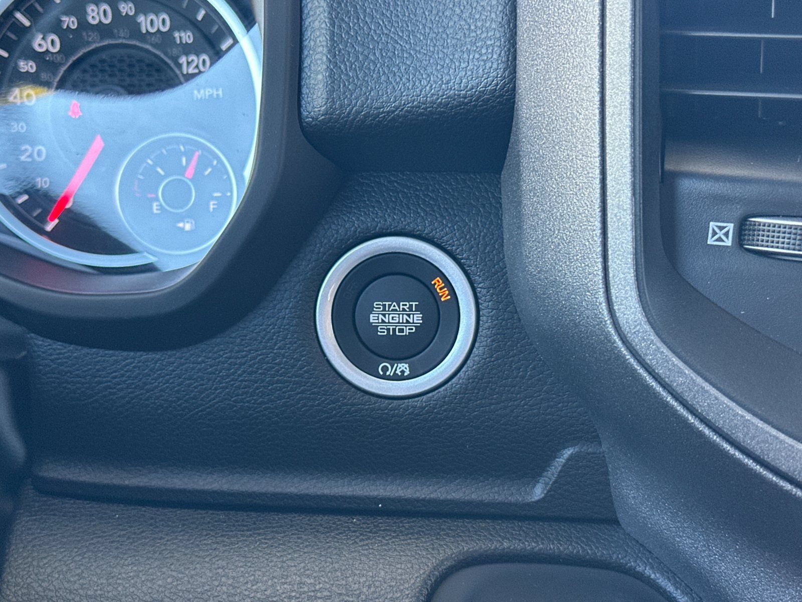 New 2026 RAM 1500 Warlock AWD/4WD image 21