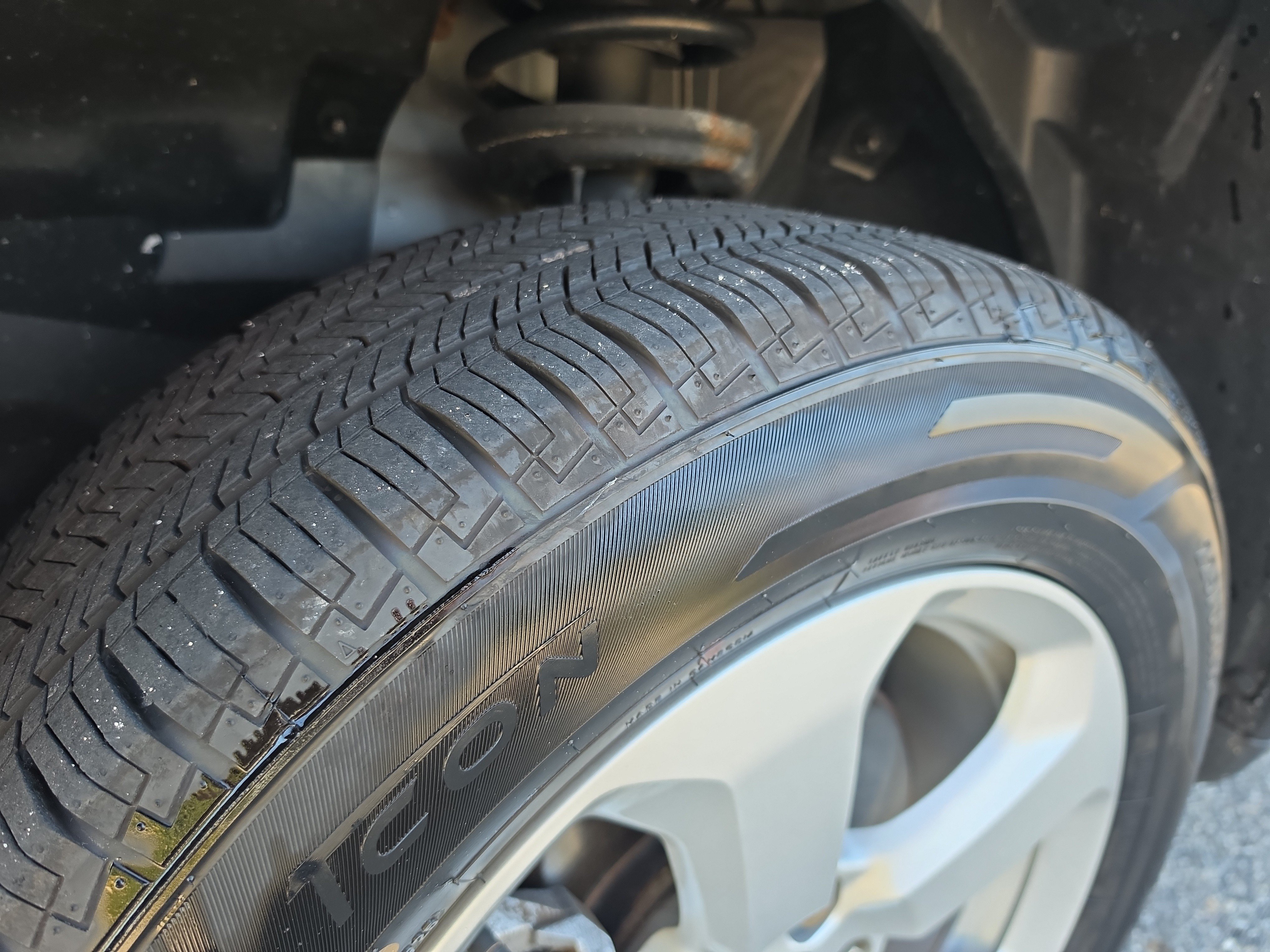 Used 2018 Jeep Compass Latitude w/ Popular Equipment Group AWD/4WD image 13