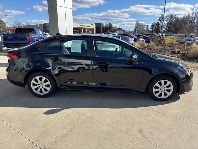 Used 2023 Toyota Corolla LE image 7