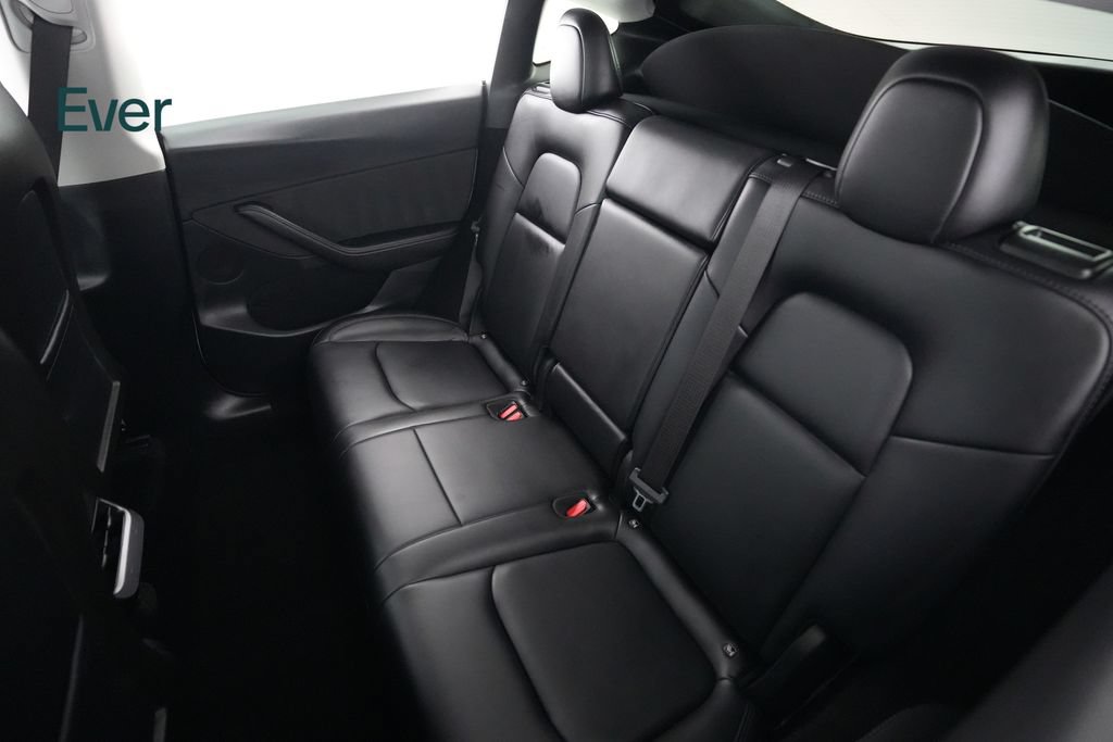 Used 2024 Tesla Model Y Performance AWD/4WD image 24