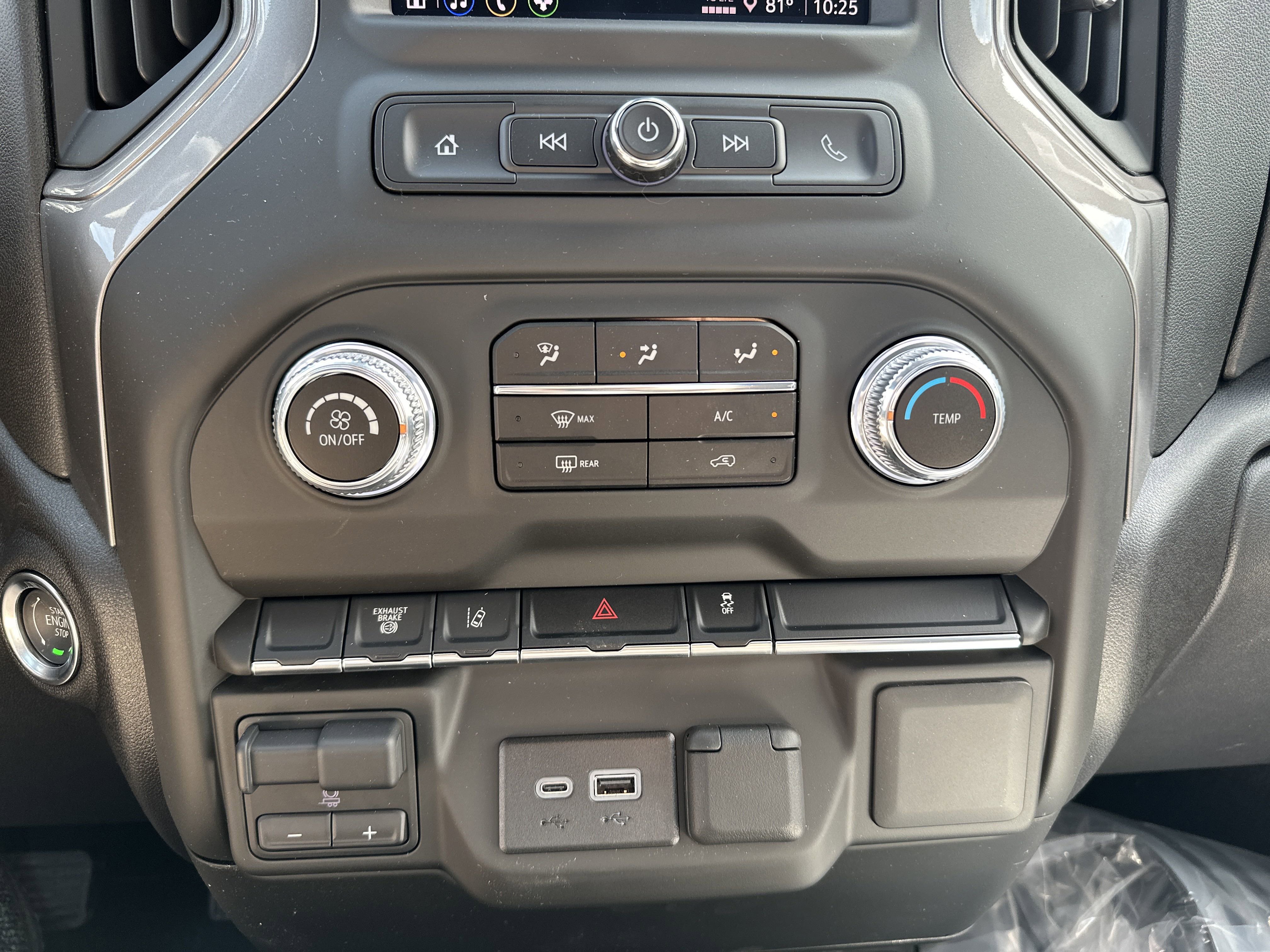 New 2025 GMC Sierra 2500 Pro image 19