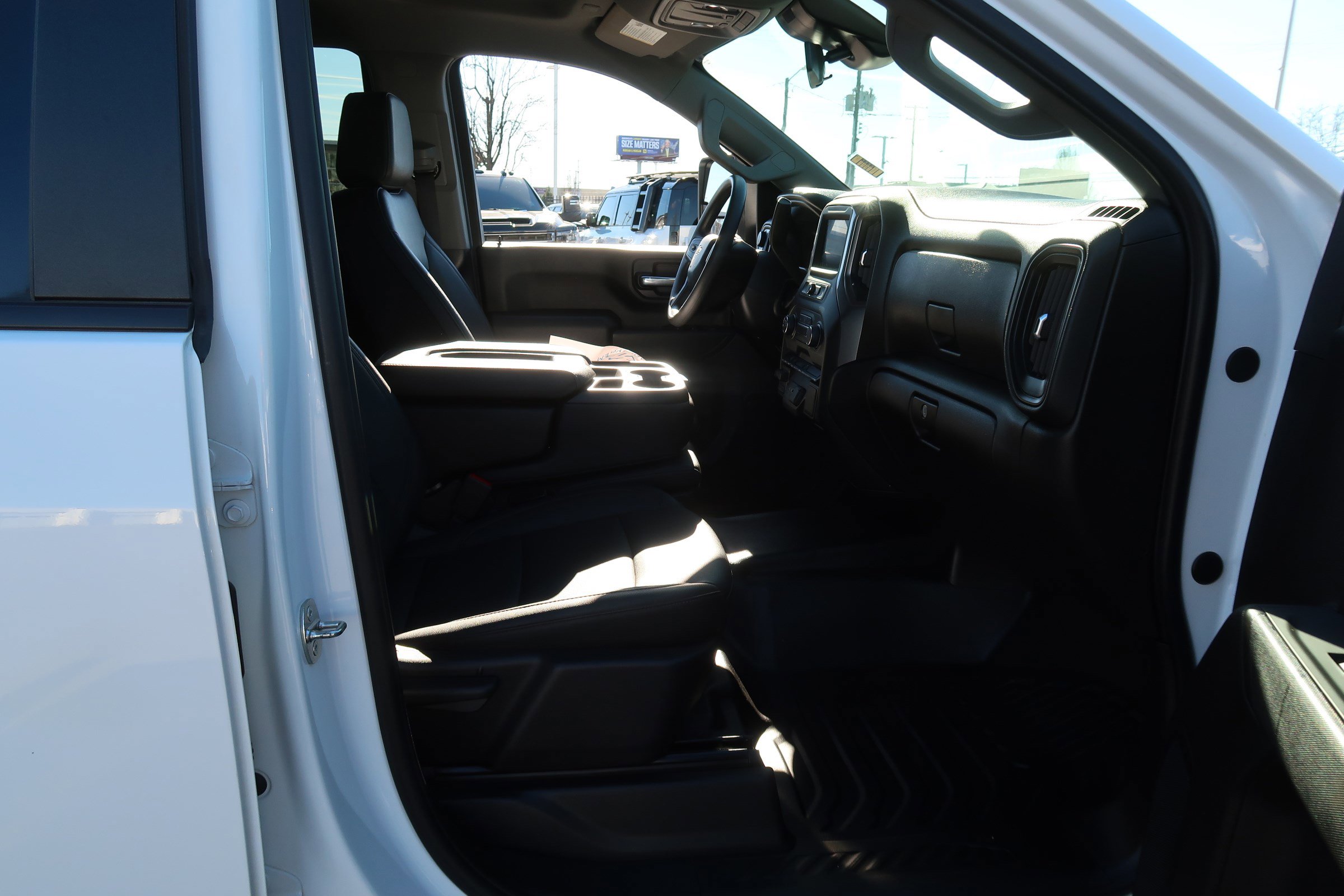 Used 2024 Chevrolet Silverado 3500 W/T image 37