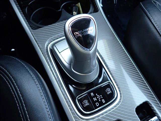 Used 2020 Mitsubishi Outlander SEL image 18