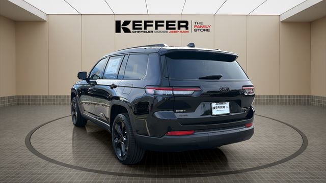 New 2025 Jeep Grand Cherokee L Limited w/ Luxury Tech Group II image 3