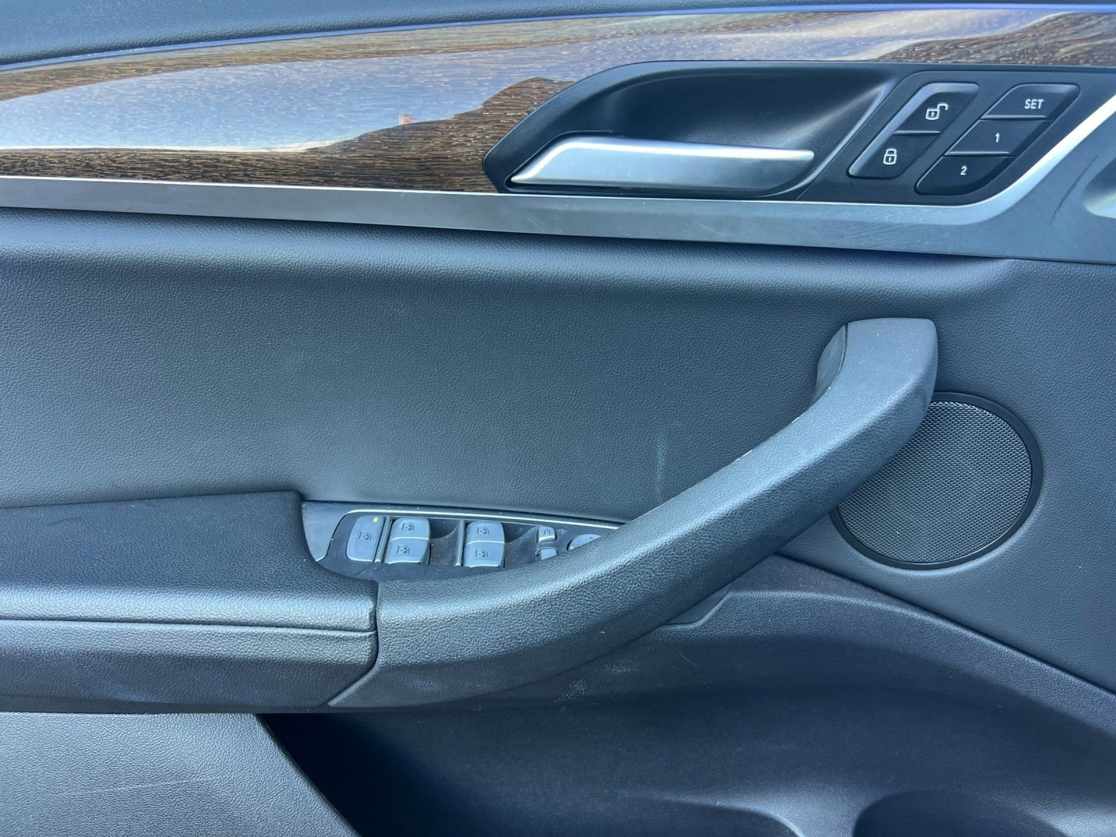 Used 2023 BMW X4 xDrive30i image 10