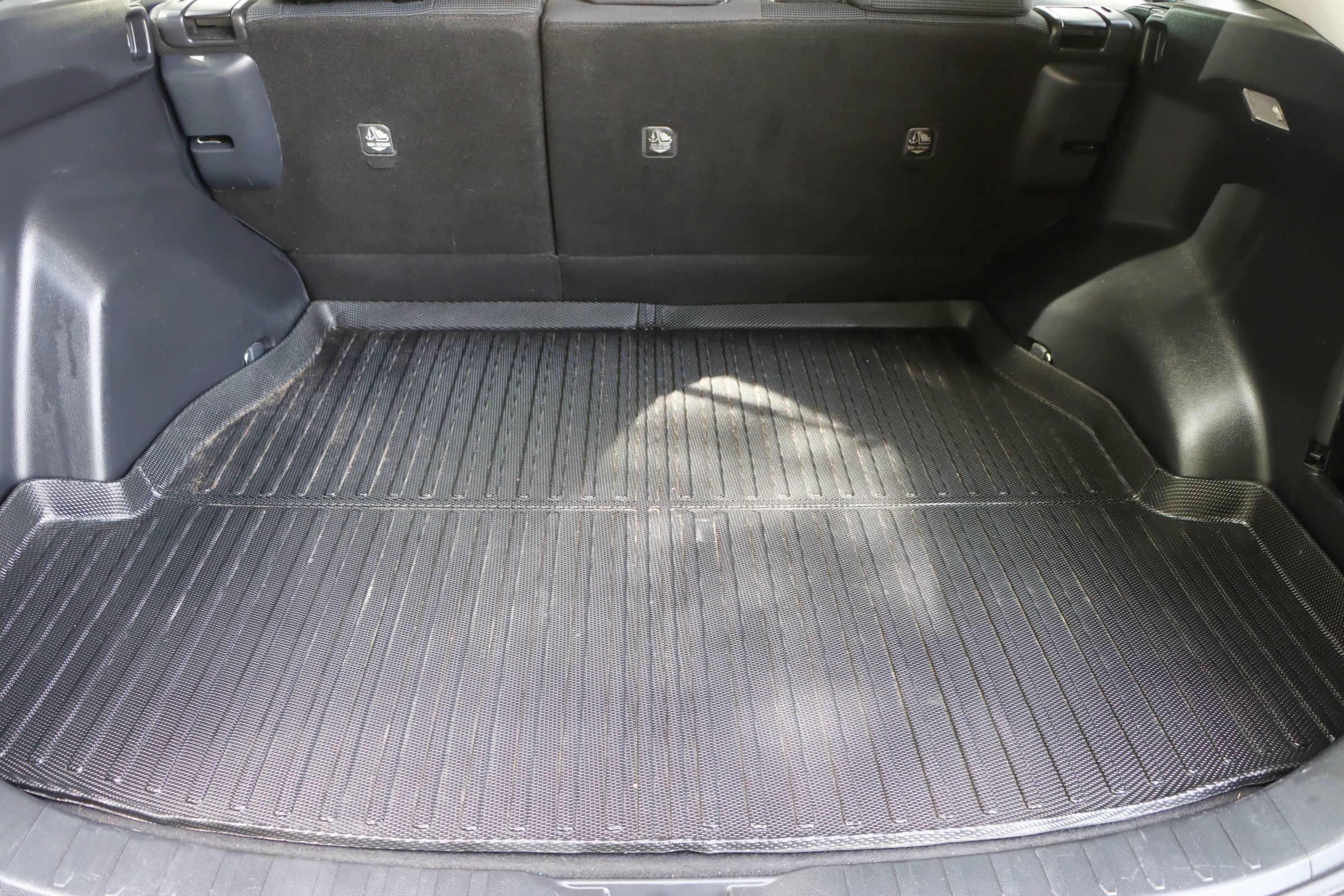 Used 2019 Toyota RAV4 LE FWD image 23