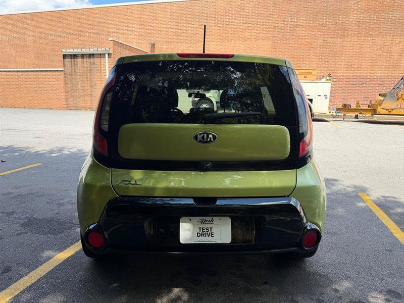 Used 2016 Kia Soul + FWD image 5