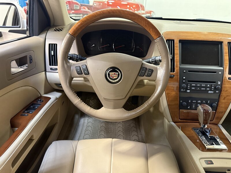 Used 2006 Cadillac STS V8 w/ Preferred Equipment Group RWD image 17