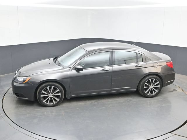 Used 2014 Chrysler 200 Touring w/ 200 S Group FWD image 33