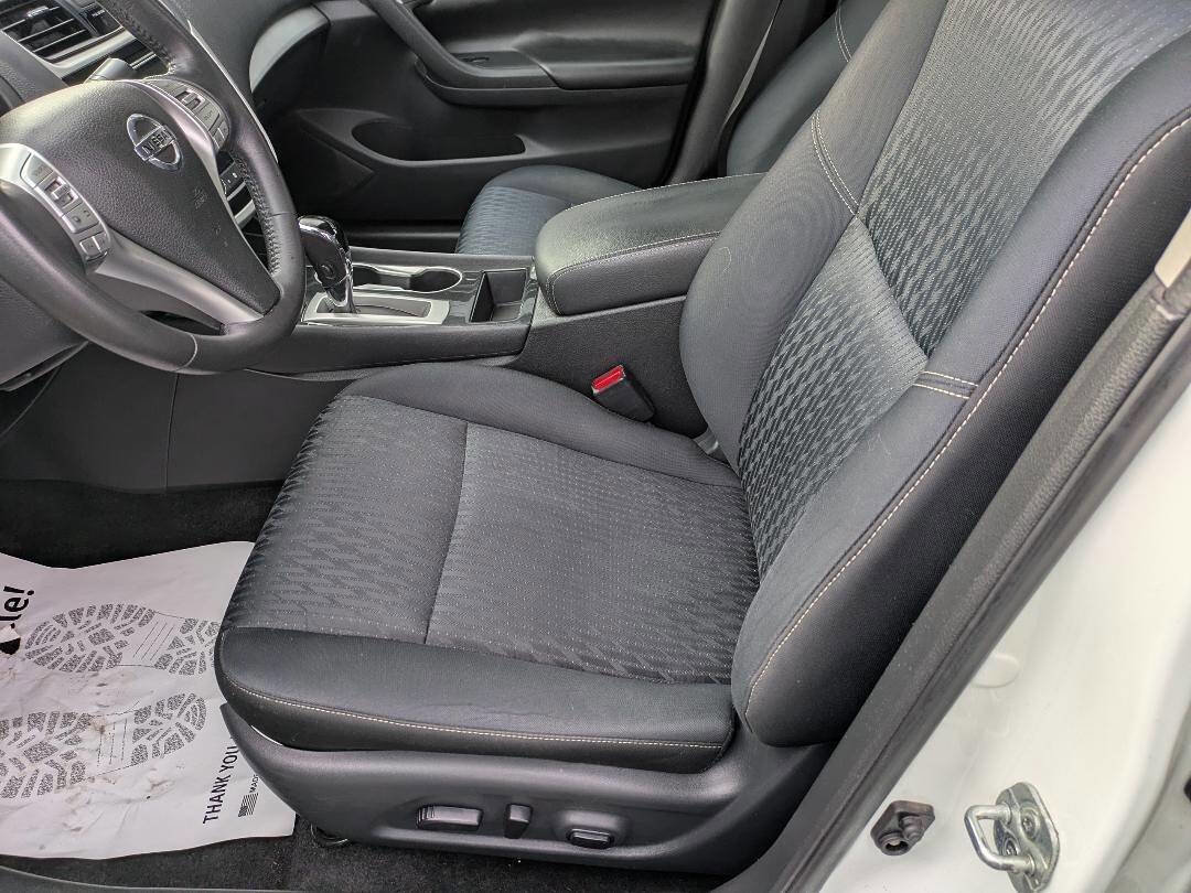 Used 2018 Nissan Altima 2.5 SV image 10