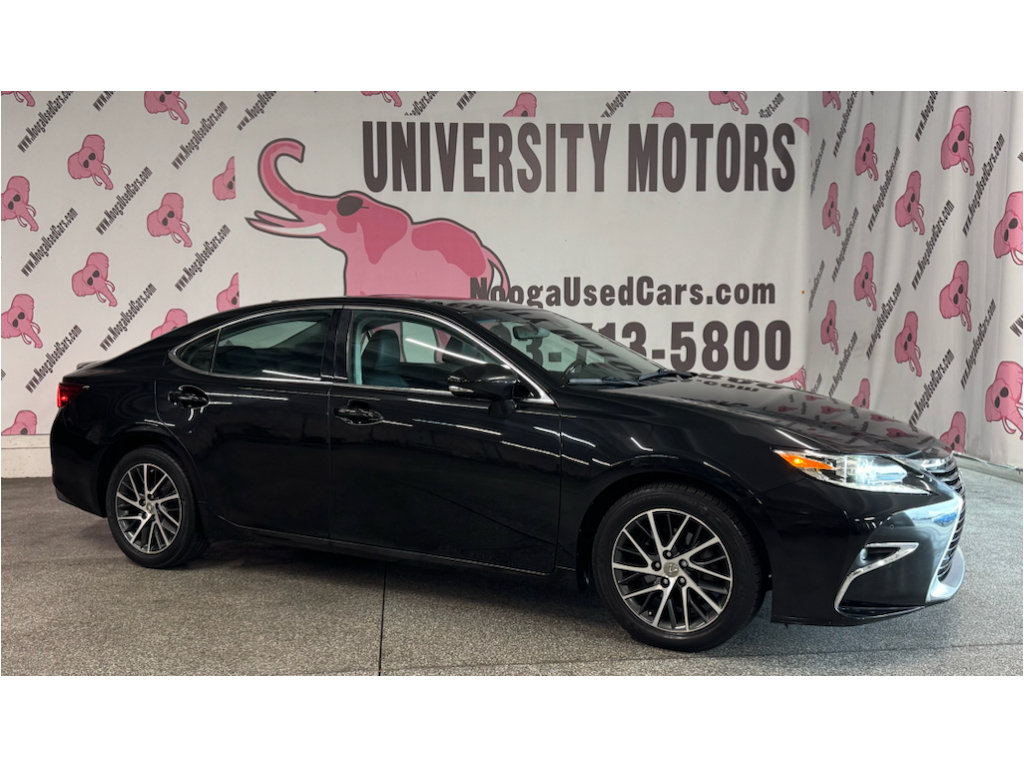 Used 2016 Lexus ES 350 w/ Luxury Package w/Wood Trim FWD image 4