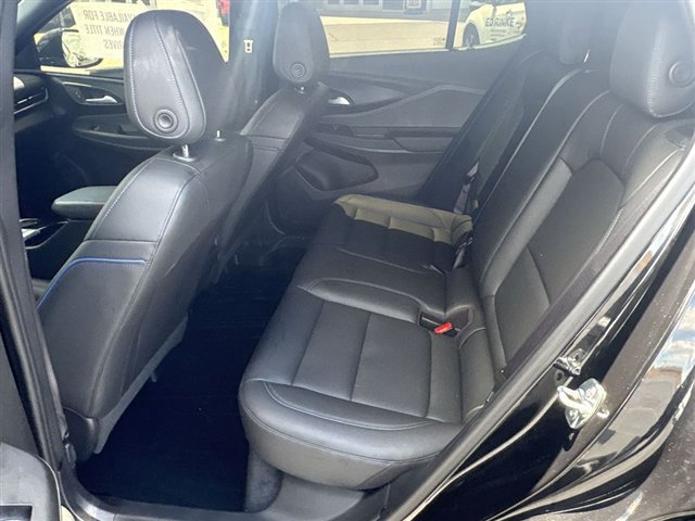 Certified 2025 Buick Envista Sport Touring w/ Convenience I Package FWD image 23