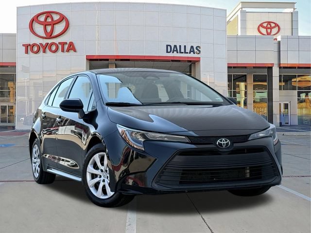 Used 2024 Toyota Corolla LE FWD image 1