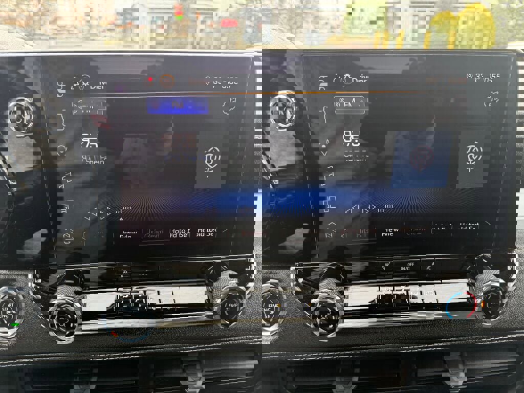 Used 2023 Chevrolet Colorado LT RWD image 17