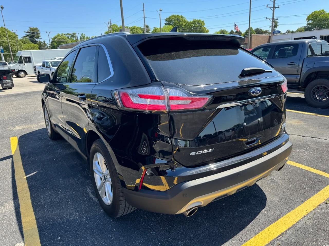 Used 2020 Ford Edge SEL w/ Convenience Package AWD/4WD image 8
