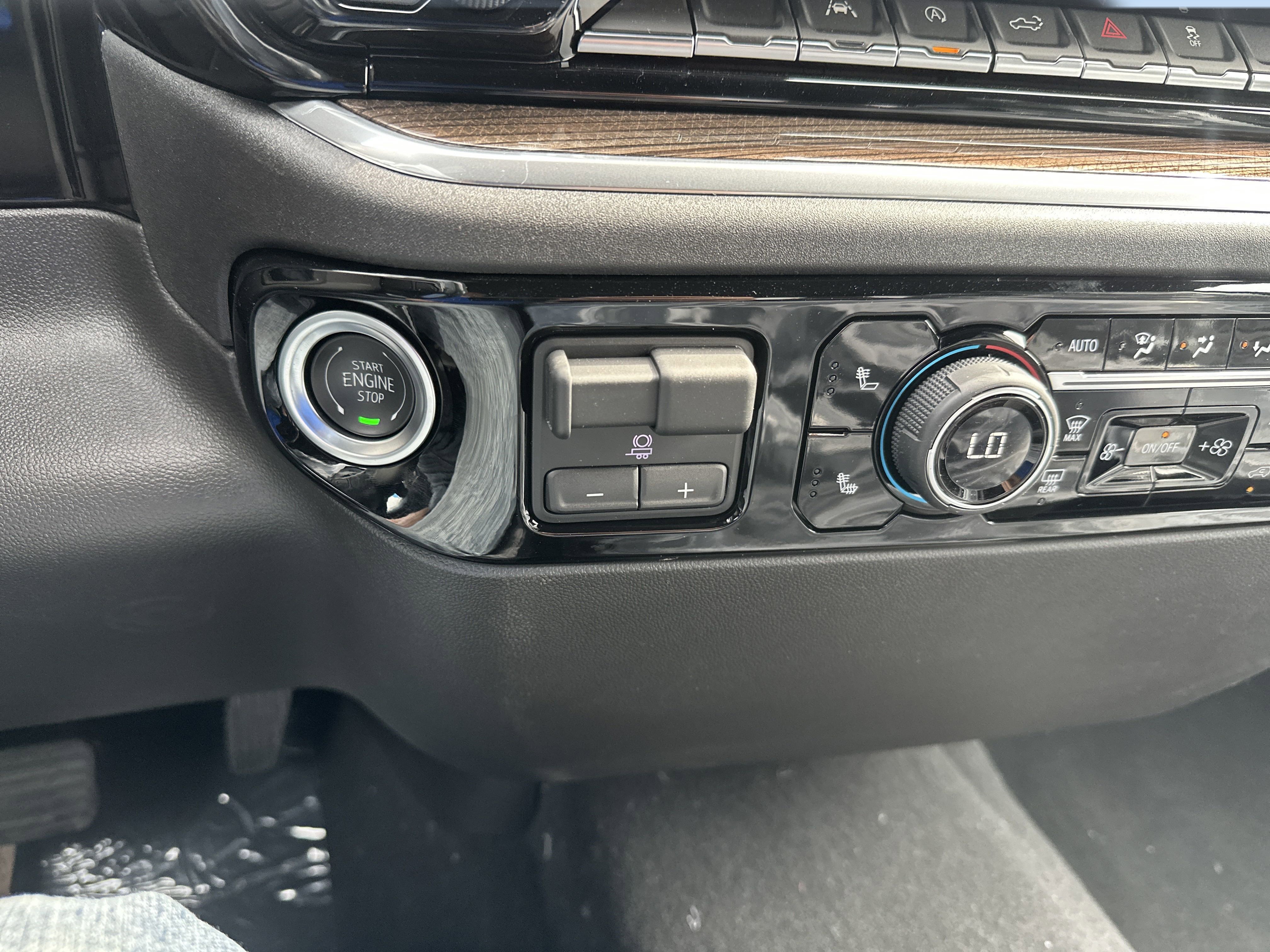 New 2025 Chevrolet Silverado 1500 LT AWD/4WD image 16