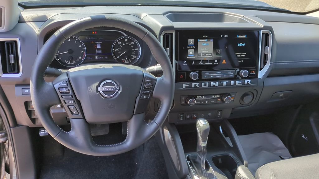 Used 2025 Nissan Frontier SV w/ SV Convenience Package image 16